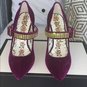 Gucci purple velvet pumps with crystals